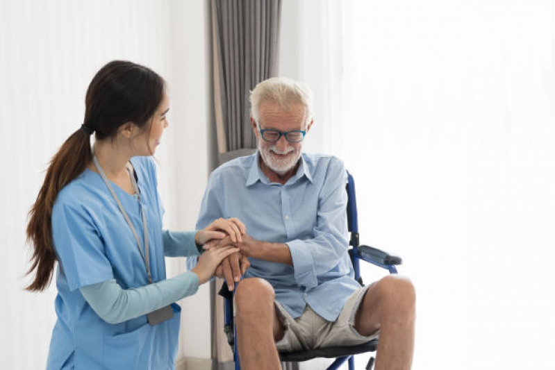 Cuidador de Idosos Reabilitação Contratar SIA - Cuidador de Idoso com Alzheimer